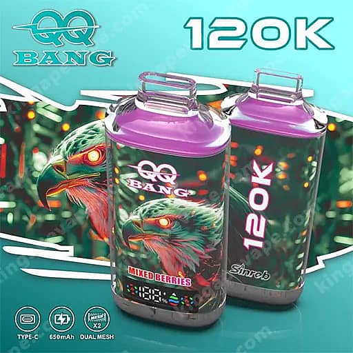 Deux bouteilles shaker Qq Bang à couvercle violet avec un graphisme d'oiseau vert audacieux, la bouteille de gauche étiquetée ' Baies mélangées ' et la bouteille de droite affichant un ' 120K ' vertical sur un fond bleu sarcelle.