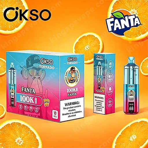 Promotionele afbeelding van Okso Tornado Fanta vape-kits, met blauwe gradiëntdozen en een blauw getint vape-apparaat, tegen een oranje achtergrond met gesneden sinaasappels.